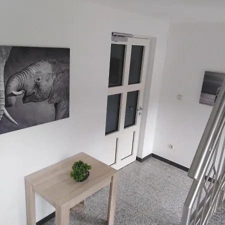 Ohne Fruehstueck In Der Forellenzucht Otel 2*