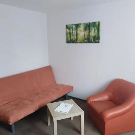Ohne Fruehstueck In Der Forellenzucht Burgen (Mayen-Koblenz)