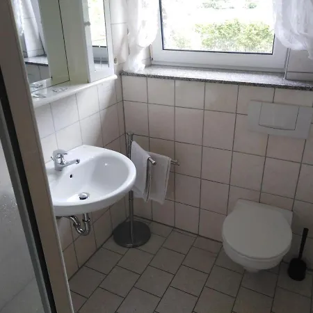 Otel Ohne Fruehstueck In Der Forellenzucht Burgen (Mayen-Koblenz)
